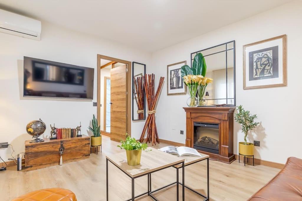 Apartamento Reformado Y Tranquilo Junto A Gran Via Madrid Exteriér fotografie